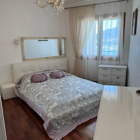 Apartment Rafailovici *