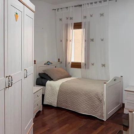 Apartment Rafailovici *